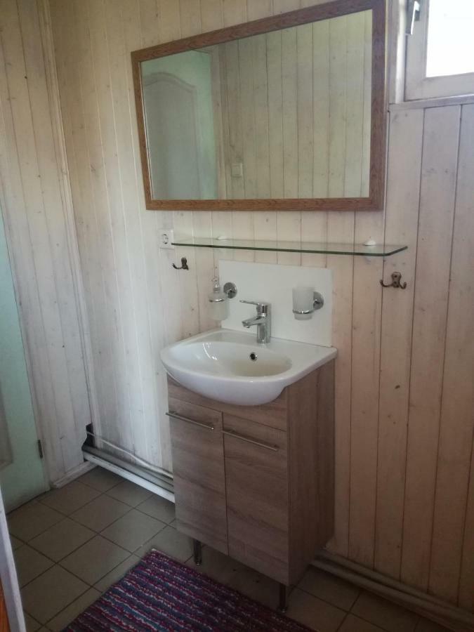 Gasthaus Lauku Viesu Maja Bajari Rucava Exterior foto